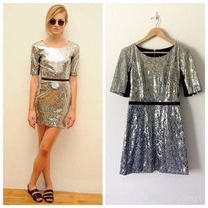 Jenni Kayne Sequined Silver Short Sleeve Mini Dress